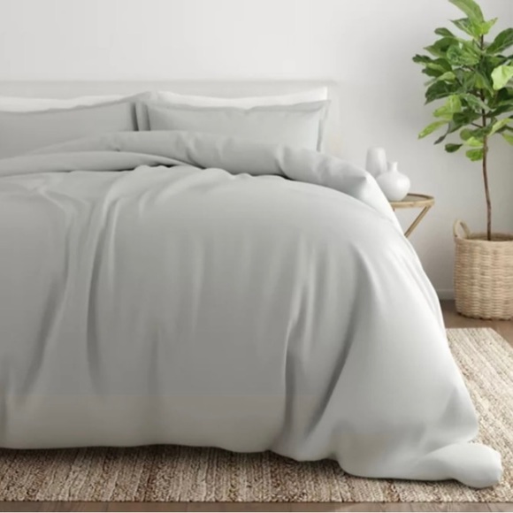 Solid 3-Piece King Duvet Cover Set in Light Grey - Picture 5 of 5